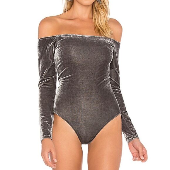 Revolve Privacy Please Revolve Gray Camellia Bodysuit XS NWT - Picture 1 of 9